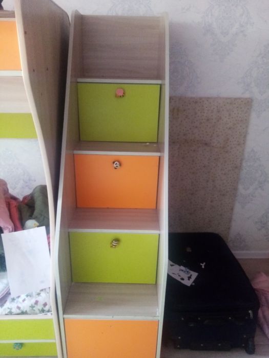 Продам кровать двухъярусная