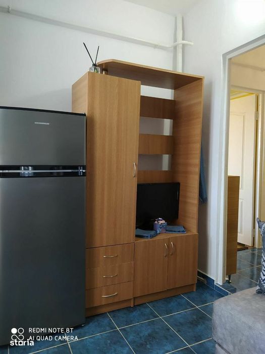 Vand apartament cu o camera renovat