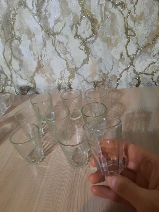 Кружки бокалы стопки конфетницы