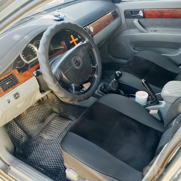 Срочно сотилади Лачетти 1.8