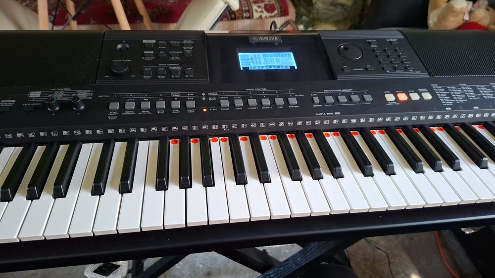 Yamaha  PSR e463