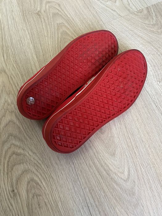 Стильные новые слипоны Marvel 38 размер