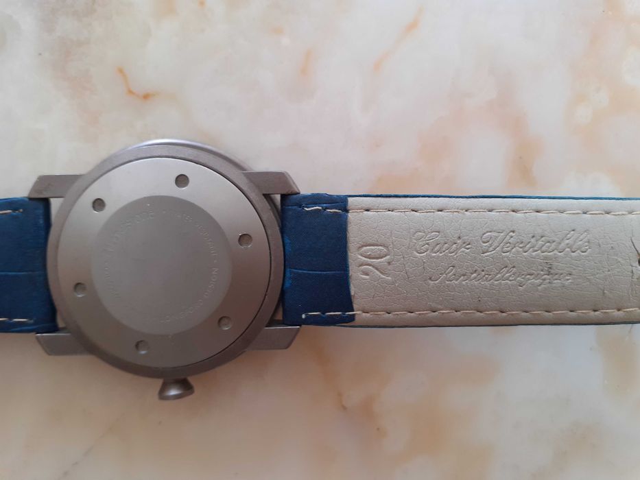 Ръчен часовник унисекс