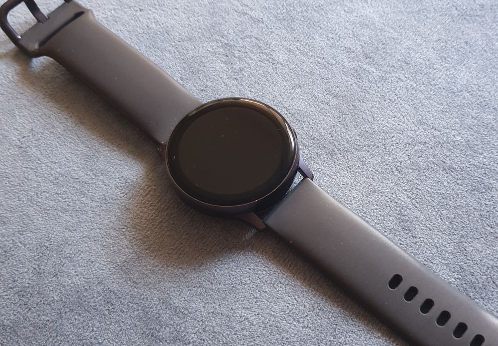 Продам Samsung Galaxy Watch 2.