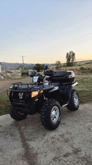Polaris Sporstman 800 Can am cf moto