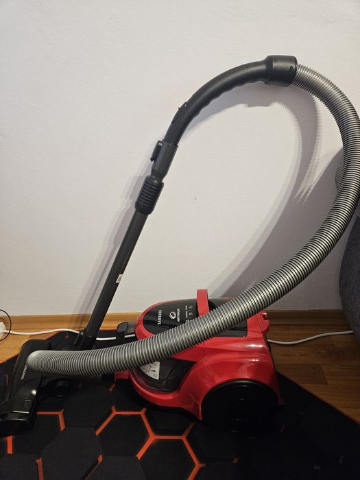 Vând aspirator Samsung fără sac