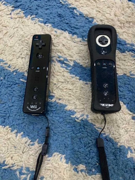 Consolă Nintendo Wii modată, cu toate accesoriile