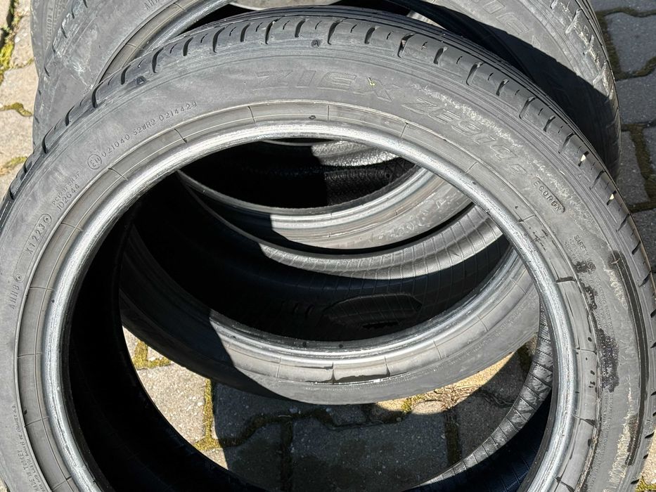 Set cauciucuri VARA 225 45 17/ GoodYear / Falken