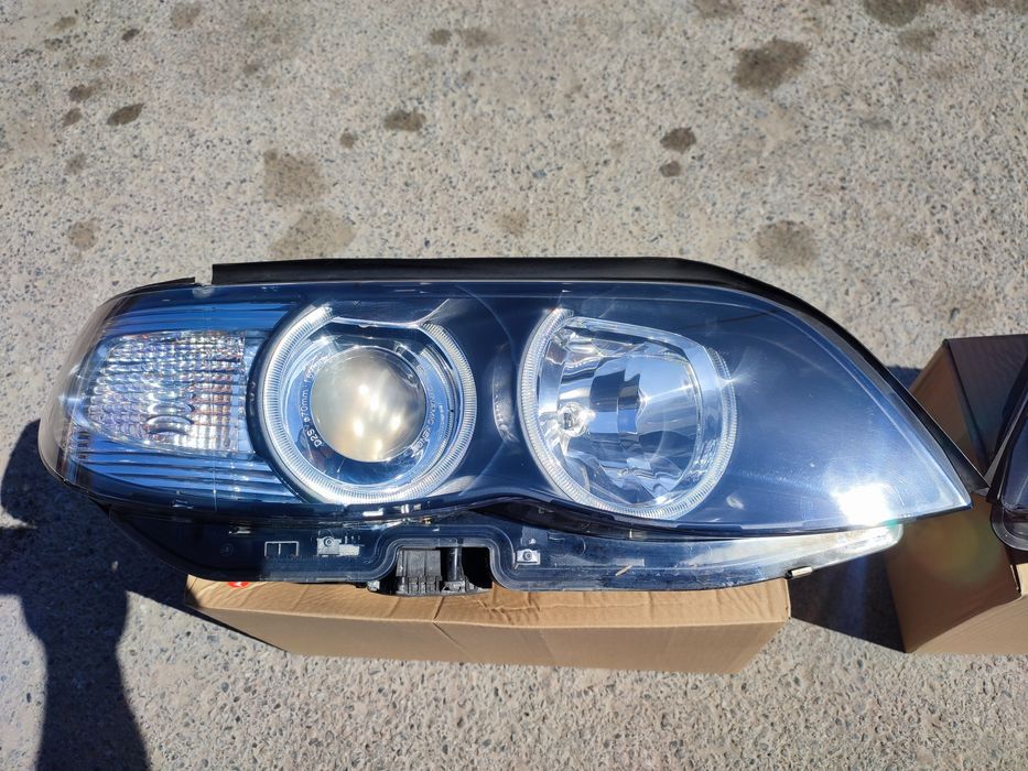 Фары передние BMW X5 E53 Рестайл