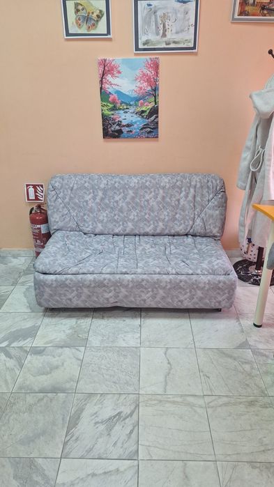 Разтегателен диван