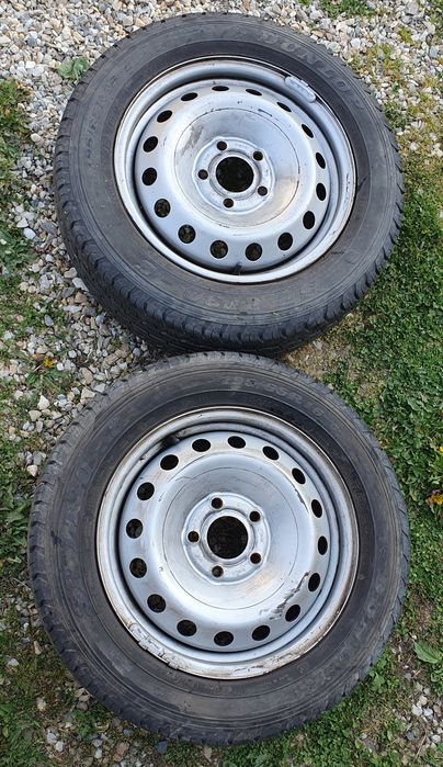 Cauciucuri  195 65 16C - dunlop vara