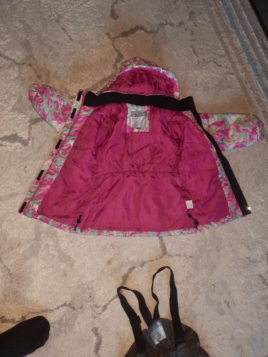 Продам Комбинзон на девочку.