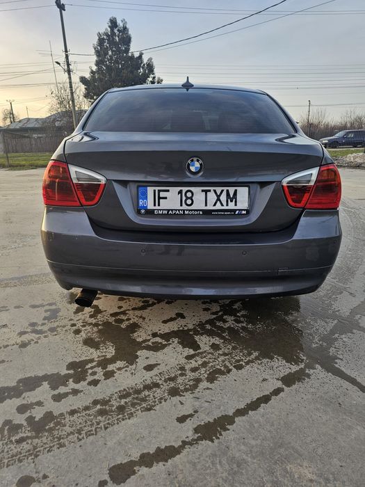 Vand Bmw 320D (E90) AUTOMAT

• Motorizare: 2.0 Diesel (320d)
• An fabr