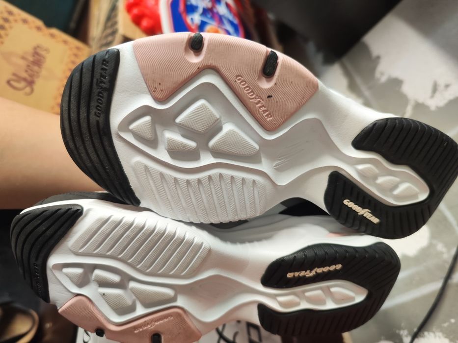 Дамски маратонки Skechers