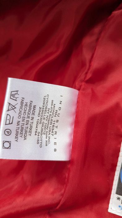 Елек MONCLER червен