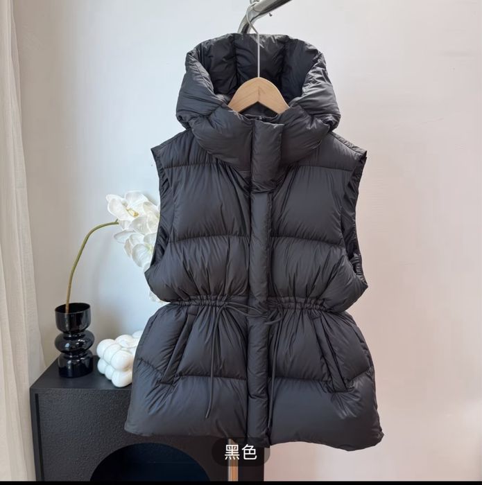 Продам жилетку новая