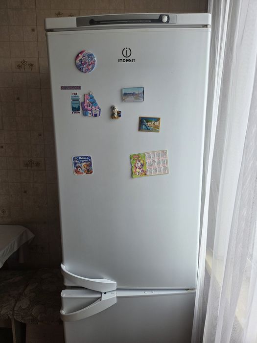 Холодильник  15000 тг