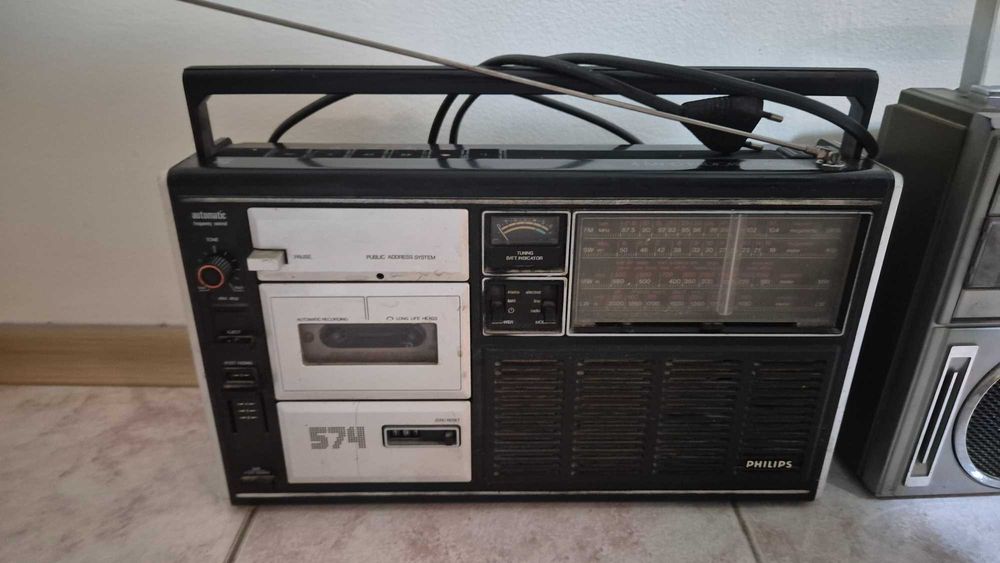 Радио Philips 574
