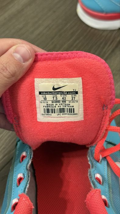 Маратонки Nike 42 Размер