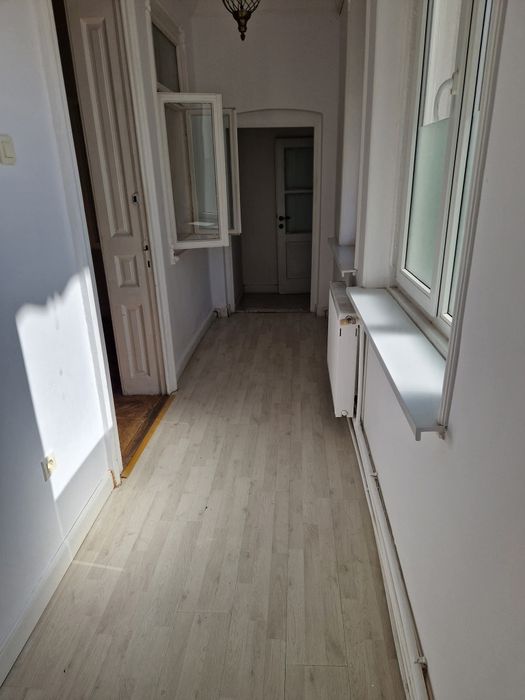 Închiriez casa spatiu comercial la intrarea in Piata Centrala Craiova