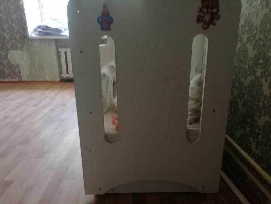 Продам детскую кроватку