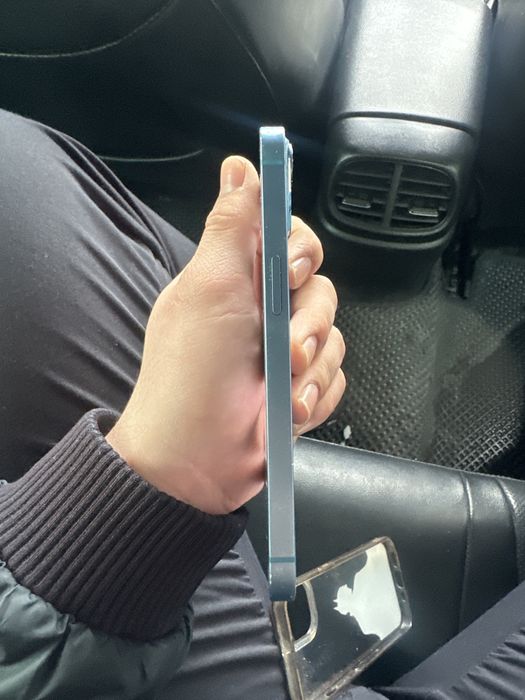 Iphone 13 синий бу