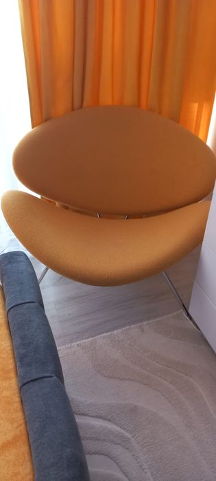 Vând fotoliu elegant