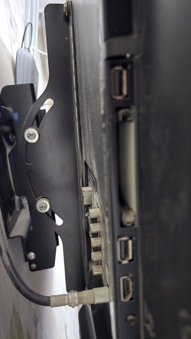 Телевизор LG 42 дюйма