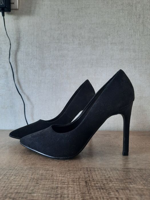 Туфли на шпильке