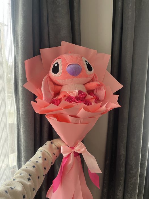 Ръчно изработен букет- -Stitch / Мече “Love”