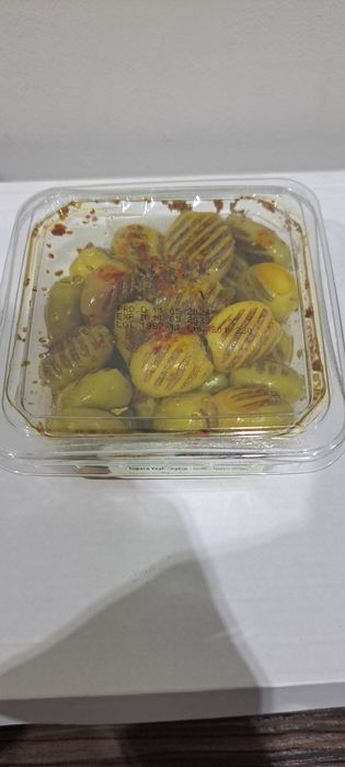 Оливки на барбекю с приправой