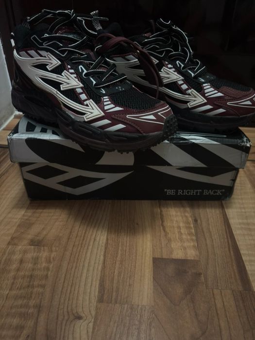 Off White Be Right Back (marimi: 43,44)