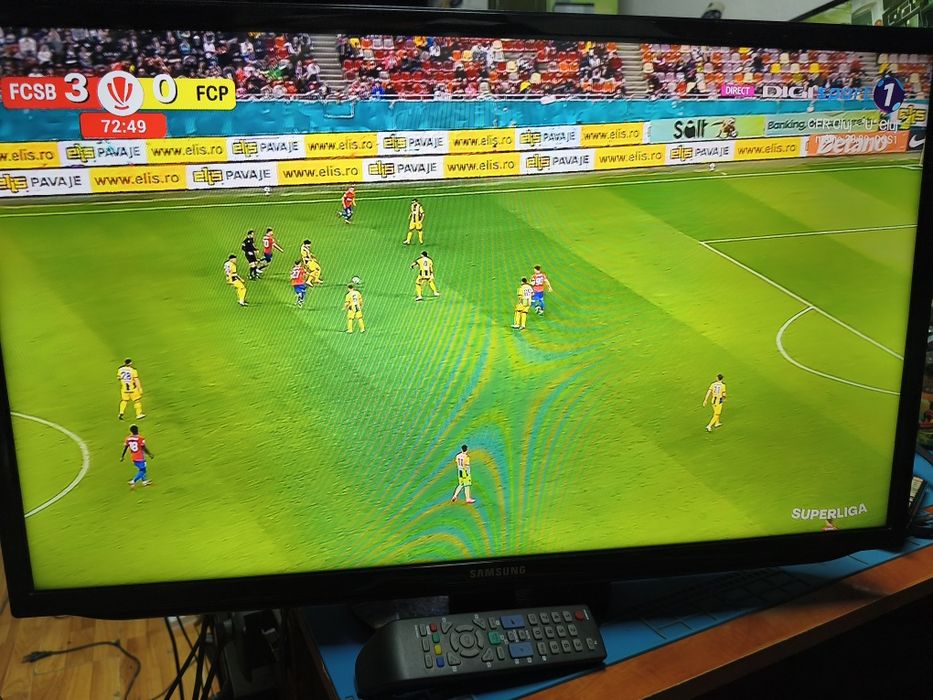 Tv televizor led Samsung diagonala 82cm full HD prinde canale digitale