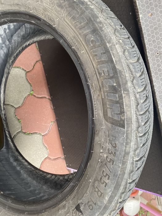 Vand 4 cauciucuri iarna 235/55 R19