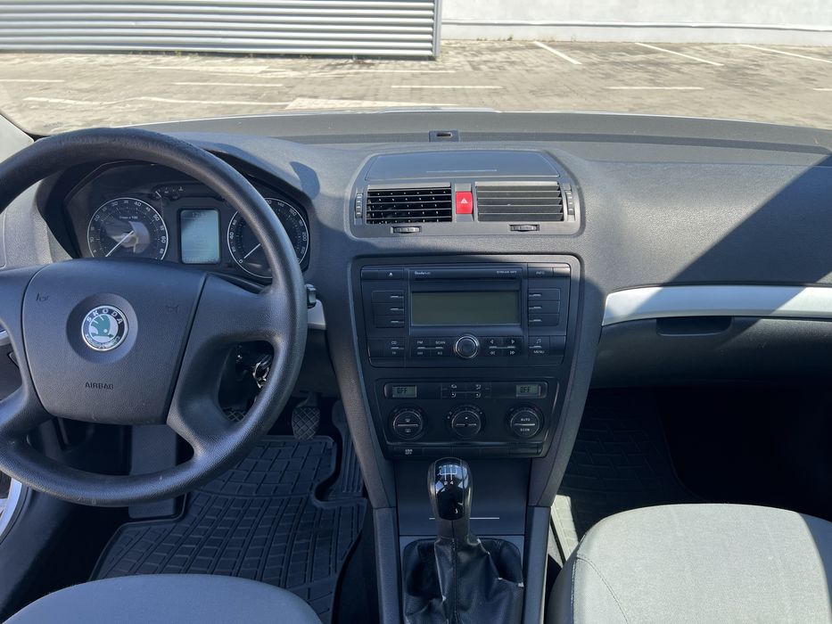 Skoda Octavia 1.6 MPI benzină