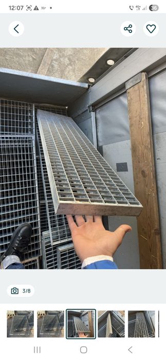 Vand trepte si gratare zincate la cele mai bune preturi