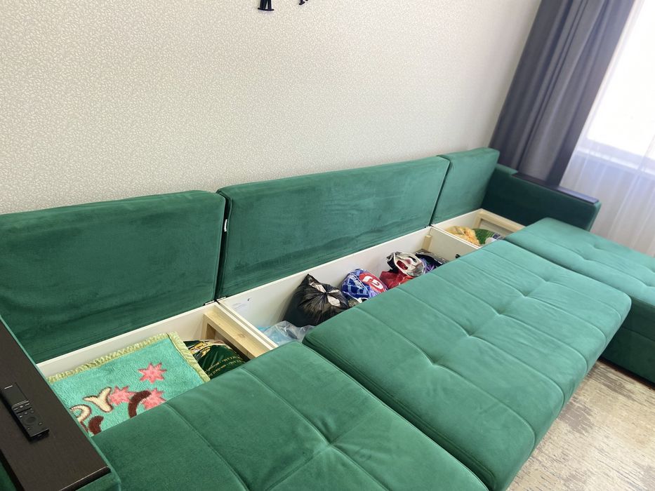 Продам большой диван