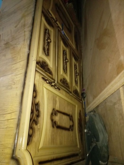 Spalniy mebel komplekt sotiladi