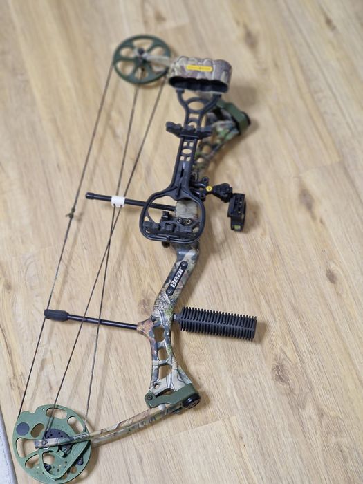 Arc Compound Bear Encounter