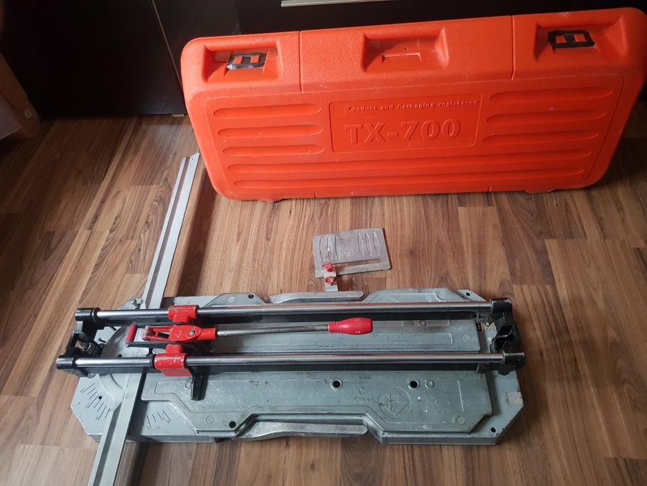Mașină de tăiat plăci ceramice Rubi TX-700-N