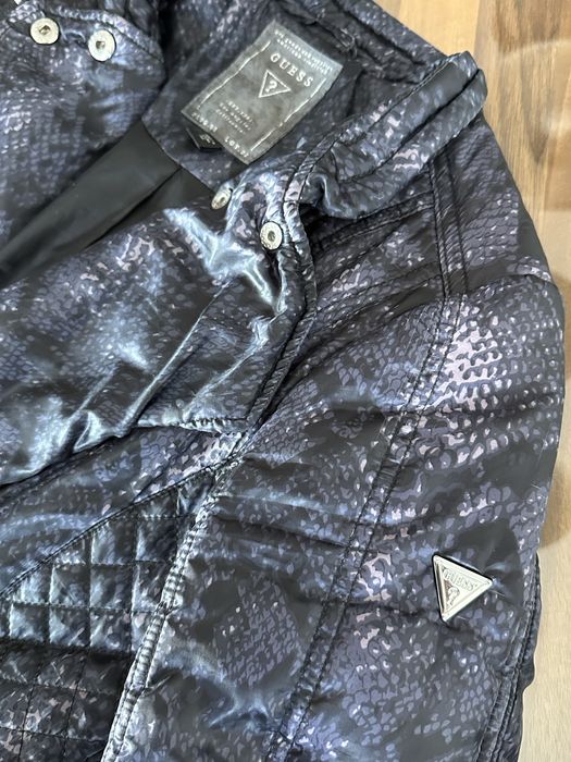 Пролетно яке на GUESS