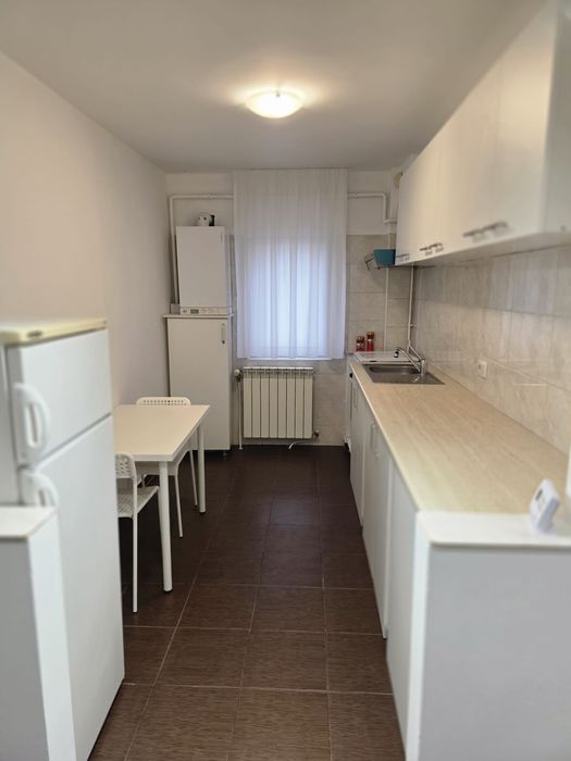 Inchiriez garsoniera