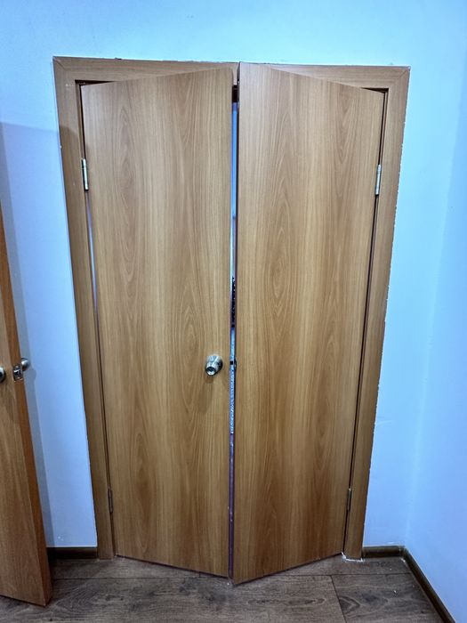 Продам дверь