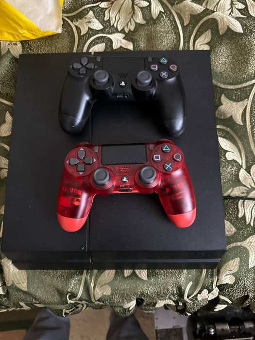 Продам или Обменяю плейстейшн 4 на айфон 12-13