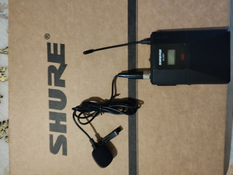 Shure ULX -d4 cu bodypack pentru instrument