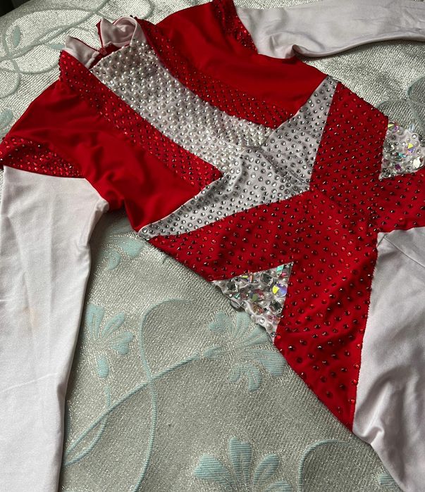 Продам костюм для гимнастики