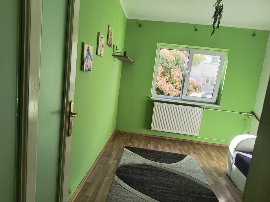 Inchirez apartament cu 3 camere