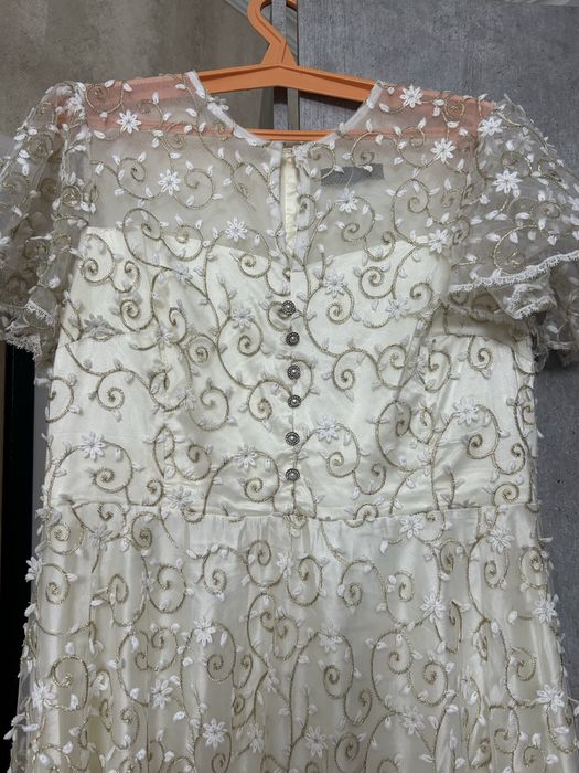 Шикарное, длинное Платье на прокат