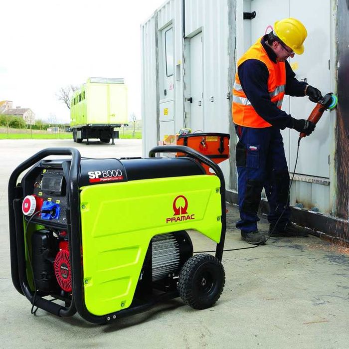 Generator de curent Pramac monofazat, pornire electrica, 6.4 kW, tip S8000 + CONN cu ATS