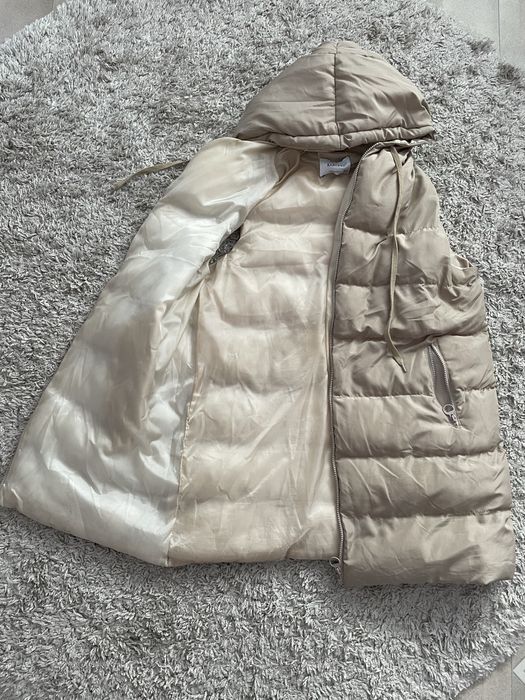 Дълъг елек в бежово